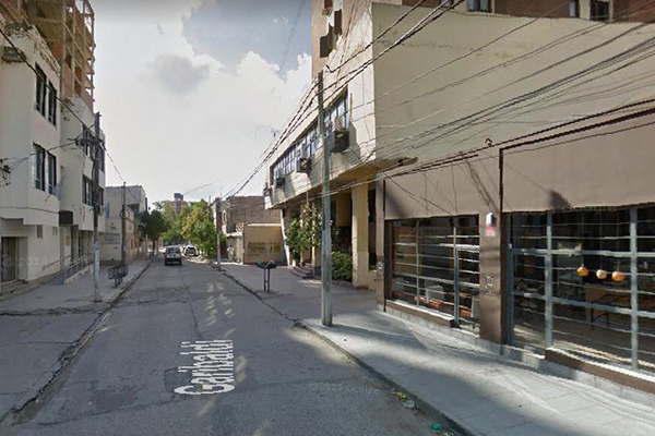 Denuncioacute que olvidoacute su bolso en un bar con 26 mil y le robaron el dinero