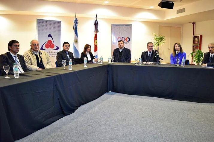 La presentación se realizó mediante una conferencia en el Nodo Tecnológico