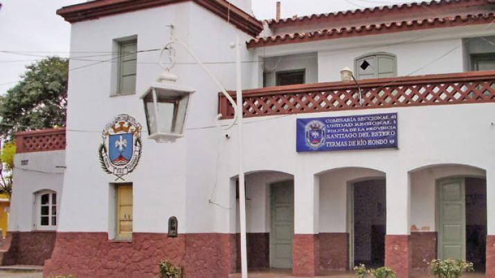 Las Termas- un camioacuten volcoacute violentamente tras un accidente de traacutensito