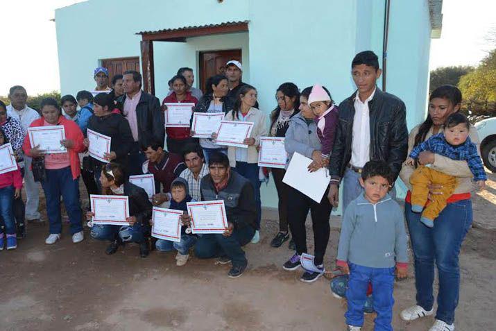 Entregan viviendas sociales en Ahí Veremos Pellegrini