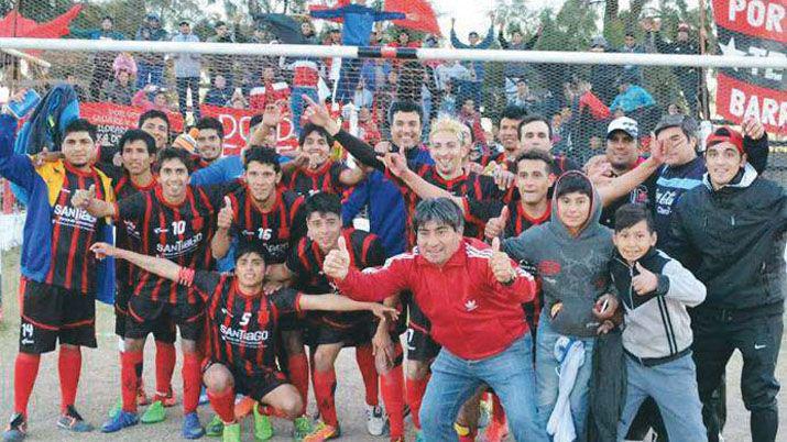 Sportivo Dora se coronoacute campeoacuten del campeonato Clausura 2016 de la Liga Antildeatuyense