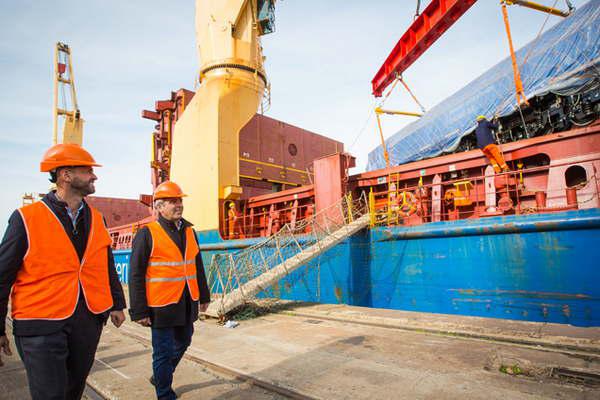 Llegaron al paiacutes 18 nuevas locomotoras para el Belgrano Cargas