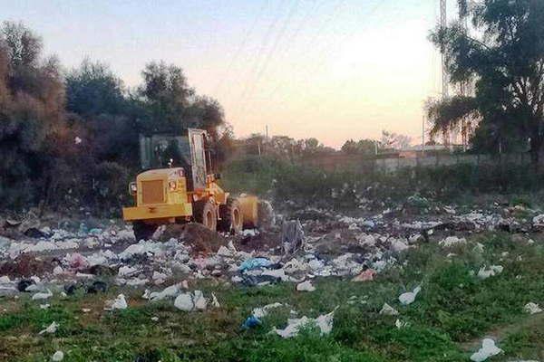 La comuna pampentildea realiza  la limpieza de terrenos 