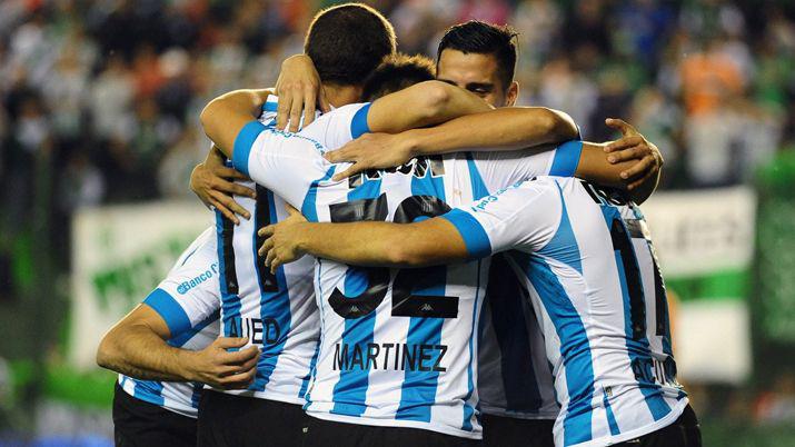 Racing le ganoacute a Banfield y estaacute a un paso de la Libertadores