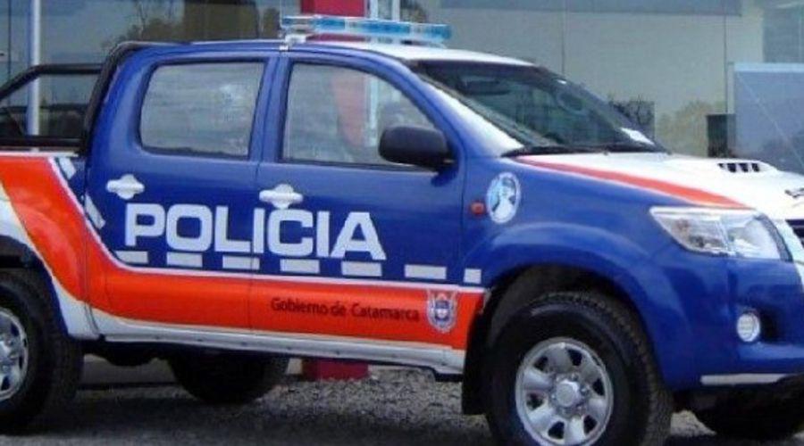 Atacoacute violentamente a un nintildeo de 3 antildeos para robarle