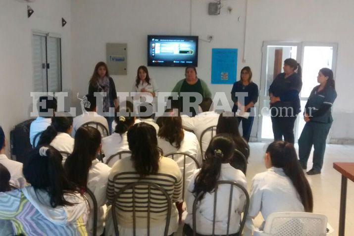 La actividad fue impulsada para alumnos de séptimo grado por el Centro Integrador Comunitario Campo Contreras y equipo de salud del CAPS