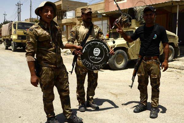 El ejeacutercito avanza en Mosul donde ya soacutelo resisten decenas de yihadistas