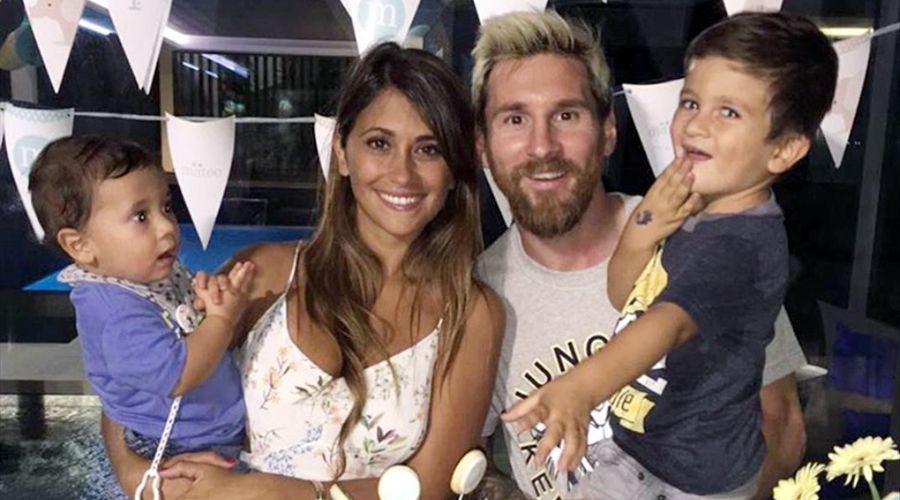 La lista de futbolistas que acudiraacuten a la boda de Messi