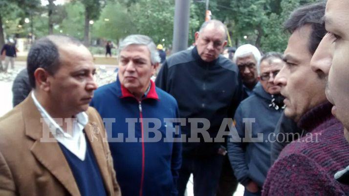 Abogados de los empleados de las zapateriacuteas presentaron un amparo