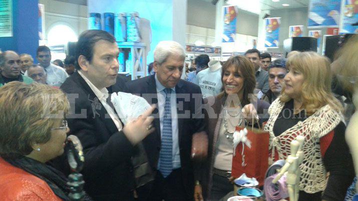 El senador Nacional Zamora visitó la feria del libro Justicialista