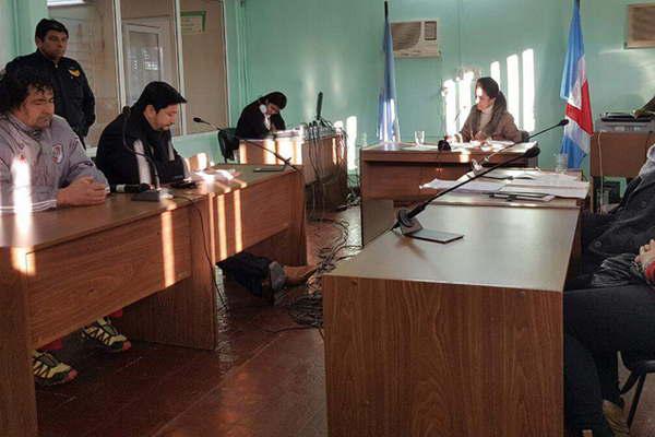 El ahijado degolloacute a sus padrinos en Tapso y abrioacute el gas en todas las hornallas para volar la casa