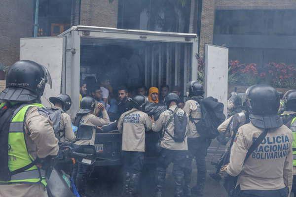 La oposicioacuten anuncioacute otros tres muertos en protestas callejeras