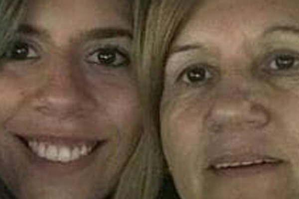 Cosano le regaloacute los vestidos a la mamaacute y a la hermana de Lio 