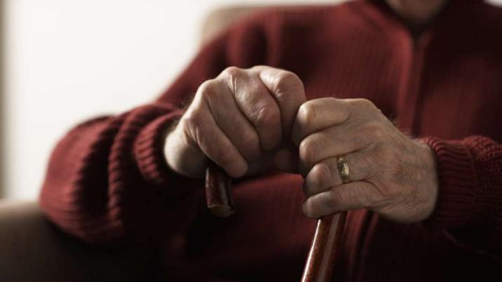 Con el cuento del tío robaron a una abuela bandeña