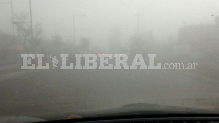 La neblina protagonista del saacutebado en Santiago