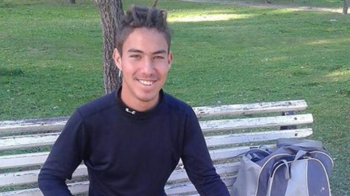 La historia del mochilero venezolano que se enamoroacute de una santiaguentildea