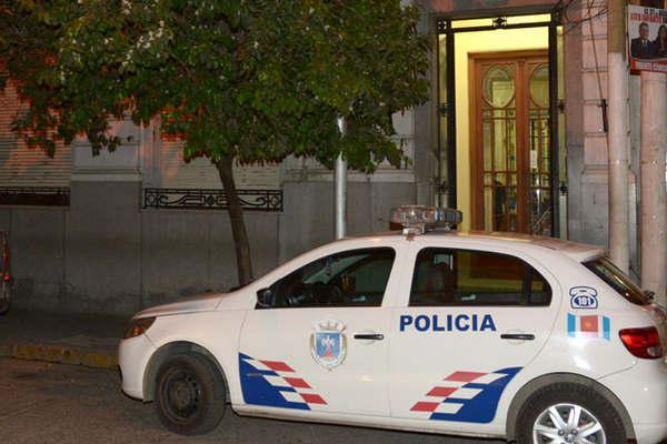 Salioacute de su casa dos horas y ladrones se la desvalijaron