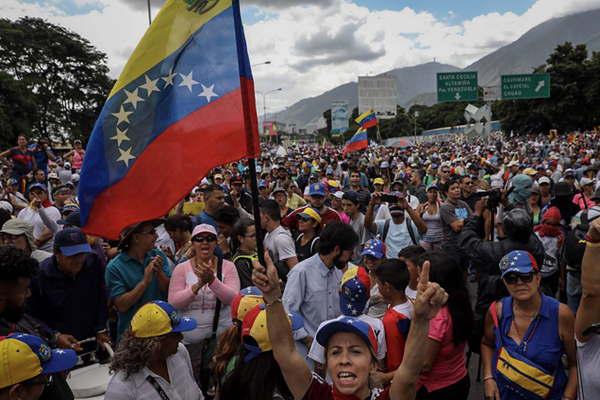 El papa Francisco pidioacute el fin  de la violencia en Venezuela