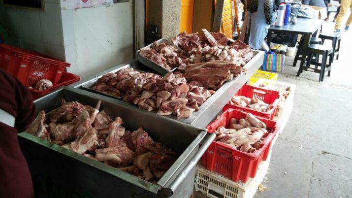 Clausuran frigoriacutefico que vendiacutea carne no apta para el consumo
