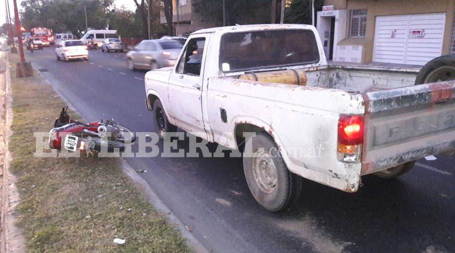 Hermanos sufrieron lesiones al ser embestidos por una camioneta