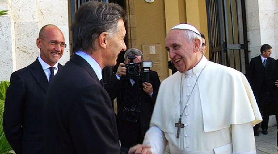 Mauricio Macri le envioacute una carta al Papa Francisco