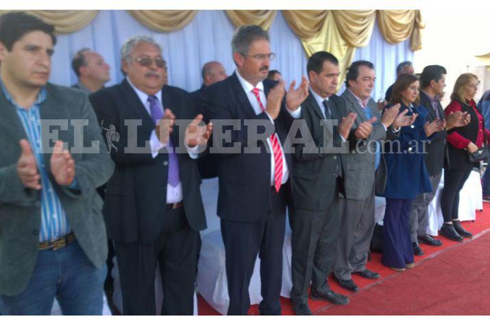 La ceremonia oficial contó con la presencia de autoridades de la comuna y de la provincia