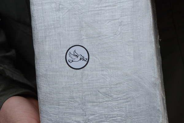 Los logos en los ladrillos podriacutean pertenecer a bandas trasnacionales