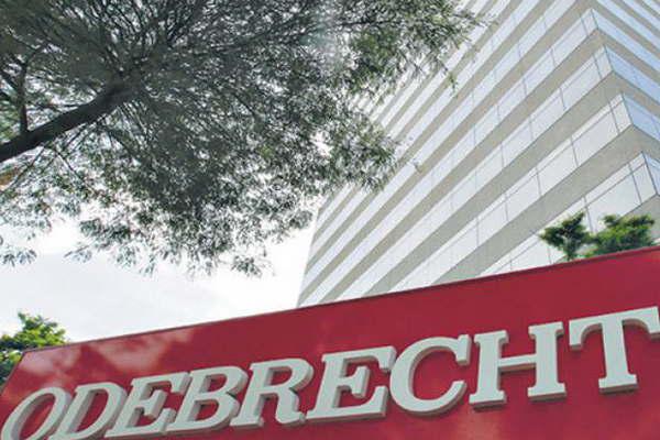 El Gobierno oficializoacute  la suspensioacuten por un antildeo a la empresa Odebrecht