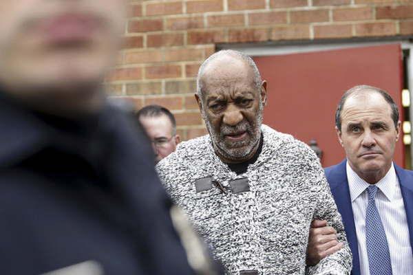 Cosby contra las cuerdas por denuncia de abuso sexual 