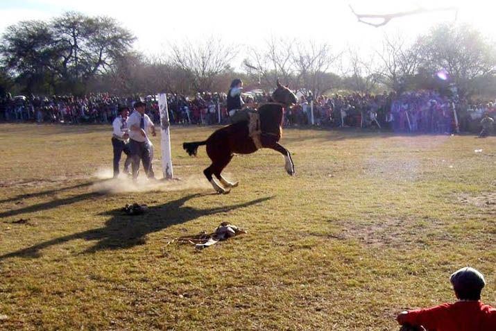 El festival en adhesión a la declaración de la Independencia Nacional se desarrollar en el Club San Ramón este domingo desde las 11