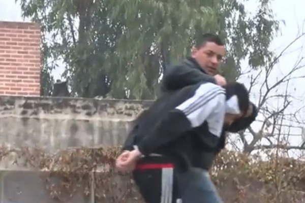  detenido acusado de matar a su pareja y herir a su amiga