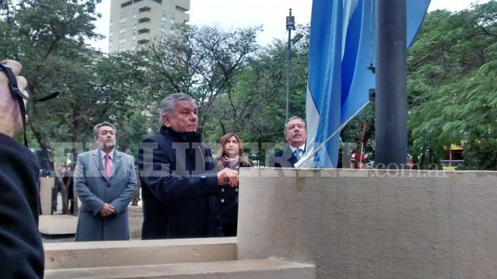 Se realizaron los actos por el Diacutea de la Independencia