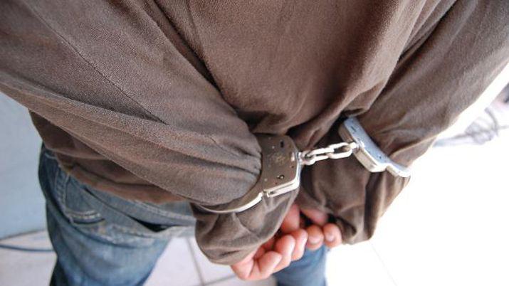 Chofer de colectivos quedoacute detenido por abusar de la hija de su ex