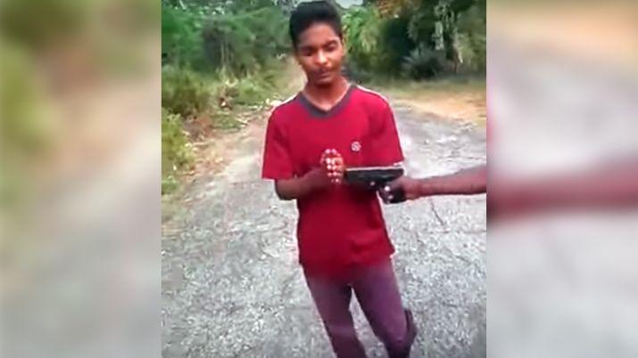 VIDEO Le balearon las manos y una pierna por robar una bordeadora