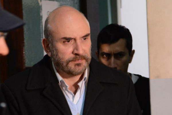 Contrarreloj la defensa  intentaraacute evitar la prisioacuten preventiva de Juan Joseacute Bau