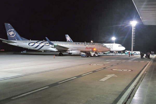 Casi 44 mil pasajeros volaron hacia y desde  Las Termas durante junio