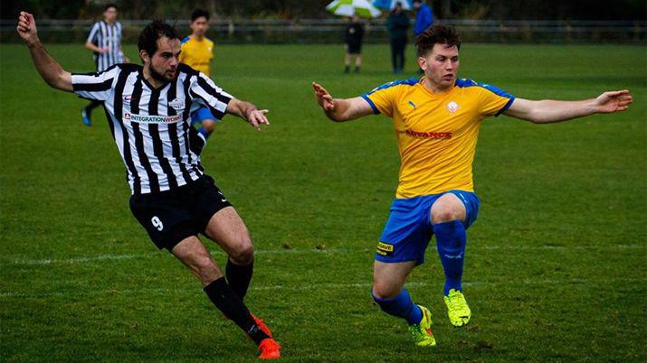 El santiaguentildeo Barbero metioacute dos golazos en Nueva Zelanda