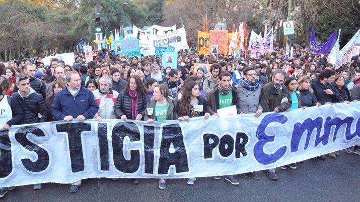 Miles de personas marcharon pidiendo justicia por la estudiante asesinada