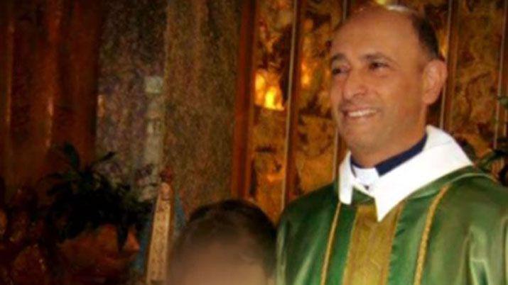 Denuncian a un cura por abuso de menores