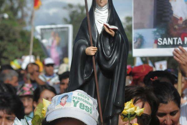 Organizan una nueva peregrinacioacuten hacia el santuario  de la beata Mama Antula en la localidad de Villa Siliacutepica