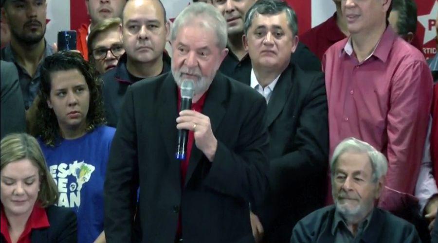 Habloacute Lula da Silva- Me quieren sacar del juego poliacutetico