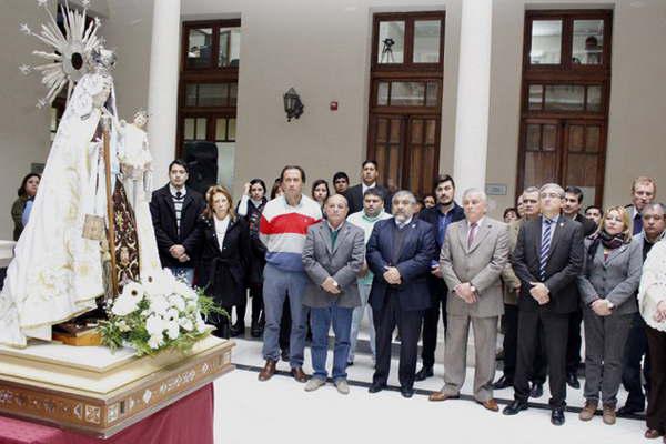 La Virgen del Carmen fue recibida en la Municipalidad