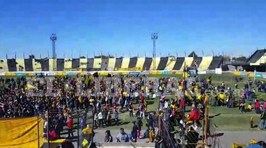 Una multitud recibioacute a Mitre para festejar el ascenso a la B Nacional