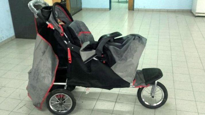 Intentoacute escapar de una caacutercel en un coche de bebeacute