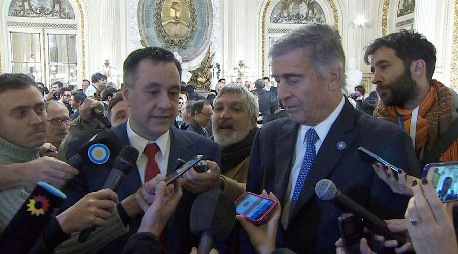 Mauricio Macri tomoacute juramento a los nuevos ministros de Educacioacuten y de Defensa