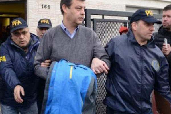 Detienen a histoacuterico contador de los Kirchner por maniobra para evitar embargo judicial 