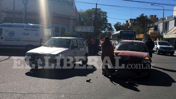 Violento choque a metros de la casa de Gobierno