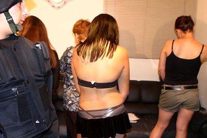 Varias personas fueron detenidas en diferentes allanamientos