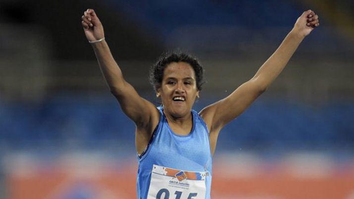 Yanina Martiacutenez se quedoacute con la plata en los 200 metros