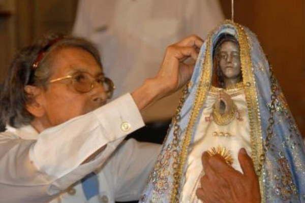 Fallecioacute Rina del Valle Quiroga consagrada para confeccionar  la ropa de la Virgen del Valle